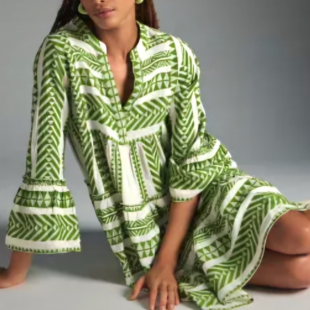 NWT Devotion TWINS Ella Green and White Bell Sleeve